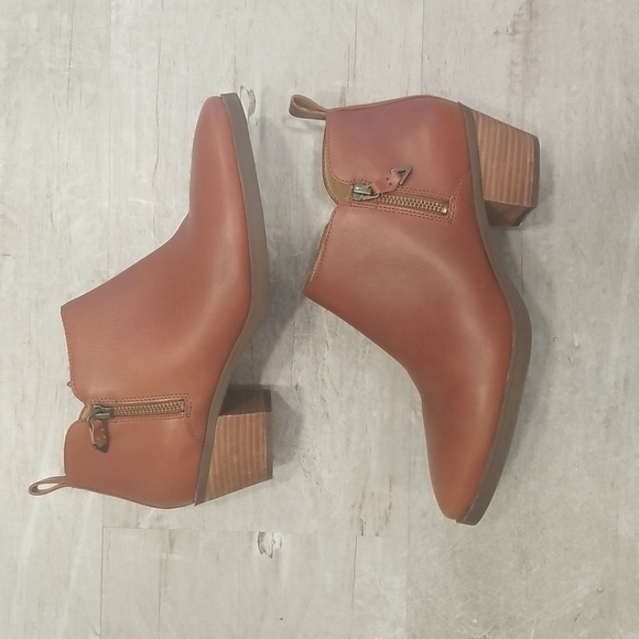 💕VIONIC💕 Cecily Ankle Boot Waterproof Leather Cognac Booties 9 New Without Box - Picture 11 of 16